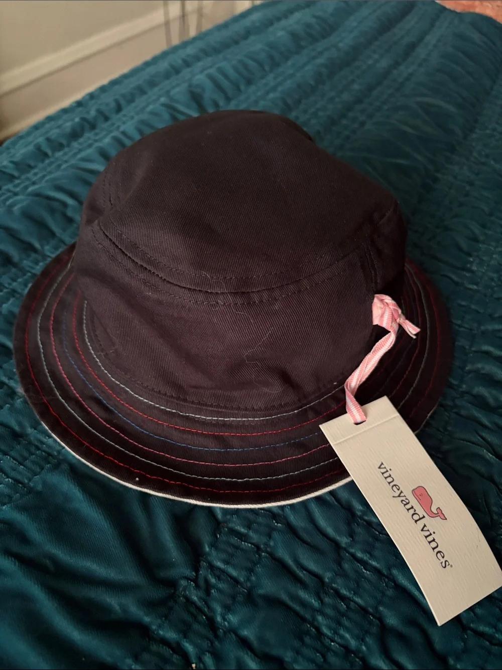 Vineyard Vines Kids White Cotton Bucket Hat with Pink & Blue Stitching